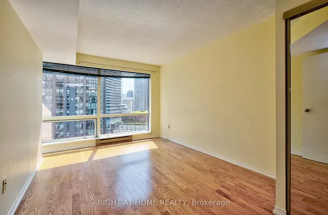 Additional image 20 of 1001 Bay St Unit 1110