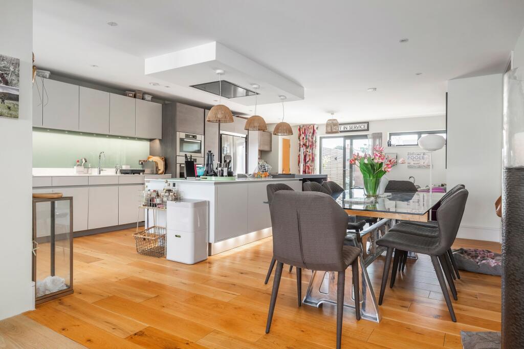 Additional image 8 of Rhode House, The Horseshoe, Sandbanks, Poole, BH13 7RW