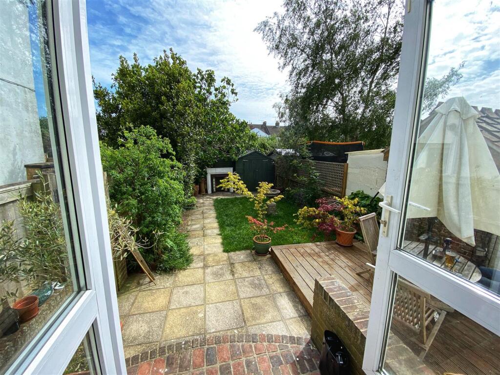 Additional image 17 of Pavilion Road, Worthing, BN14 7EP