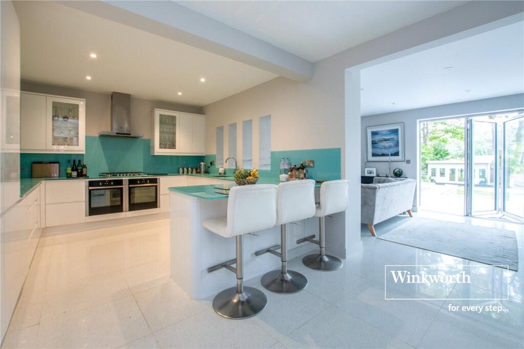 Additional image 3 of Beaufoys Avenue, Ferndown, Dorset, BH22