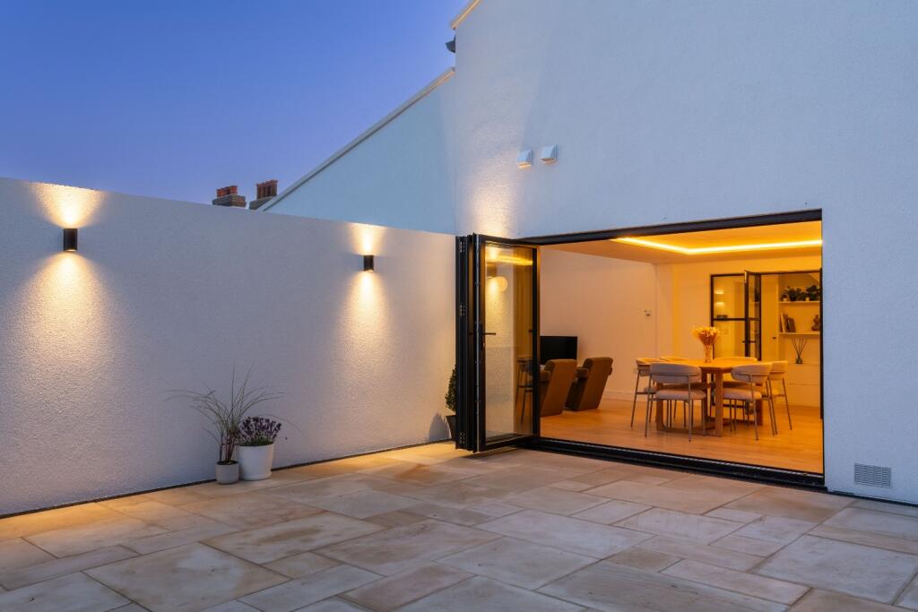 Additional image 17 of The Farriers, Hythe Road, Brighton