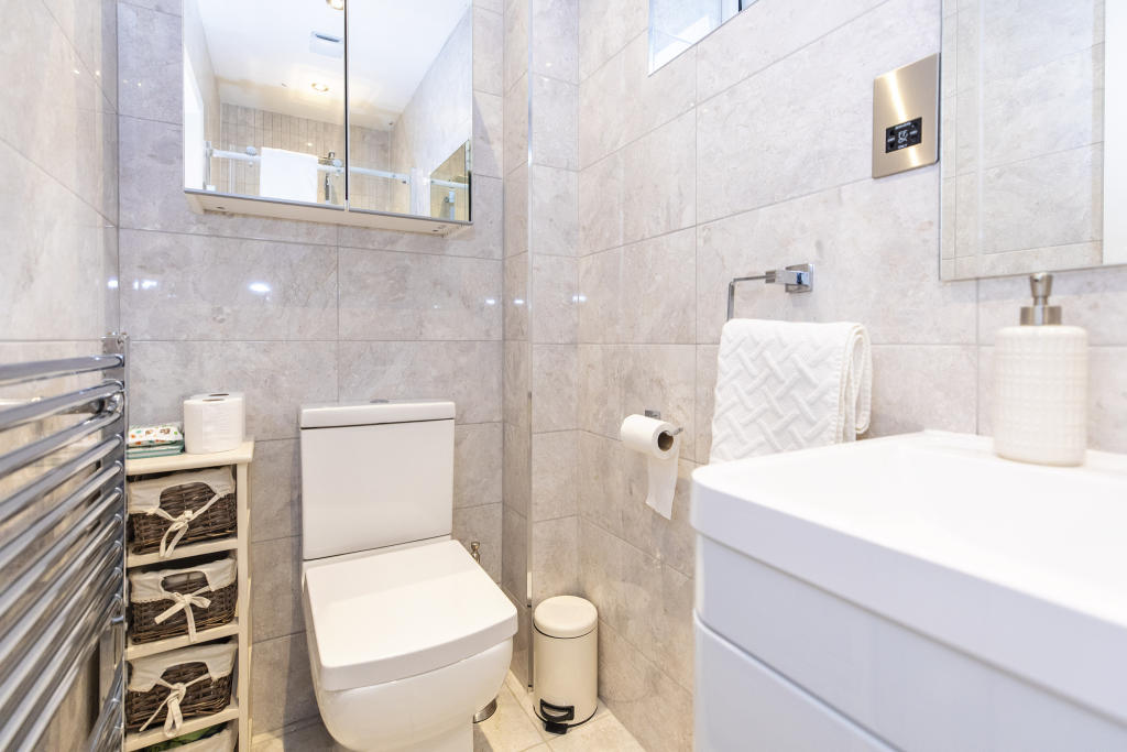 Additional image 8 of Family Let in Queens Park