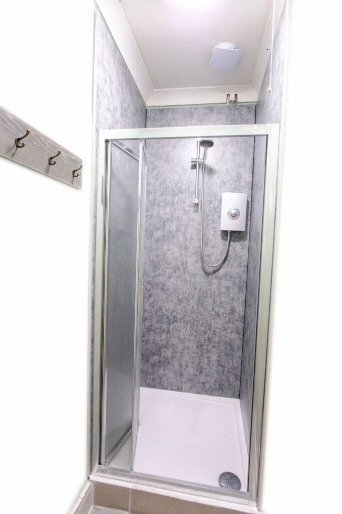 Additional image 12 of Five Bedroom Flat, Bills Included