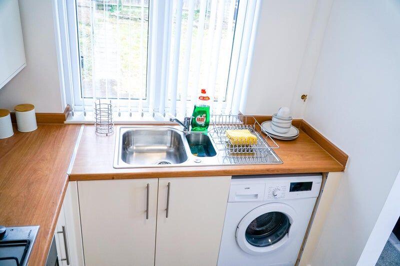 Additional image 6 of Room 2