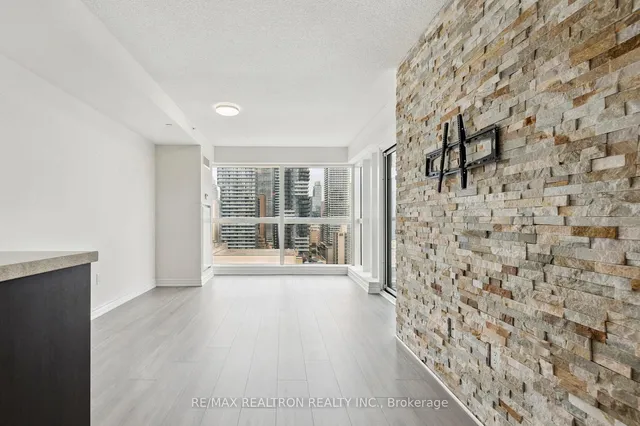 Additional image 26 of 386 Yonge St Unit 2201