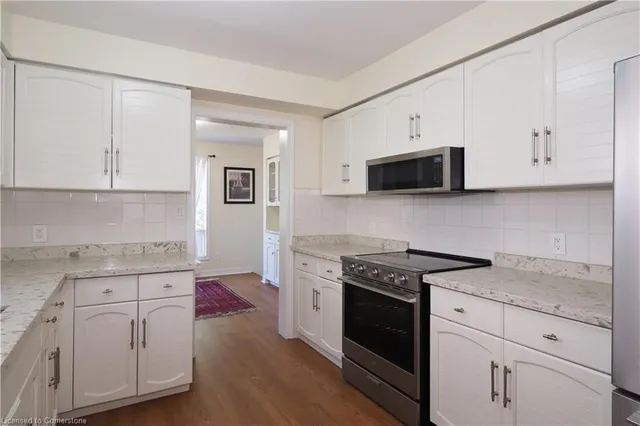 Additional image 16 of 48 Lynnvalley Cres