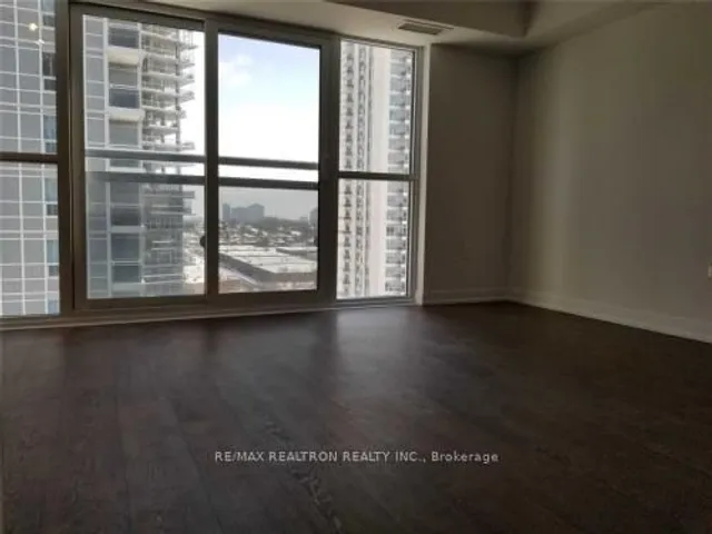 Additional image 6 of 275 Village Green Sq Unit 2917