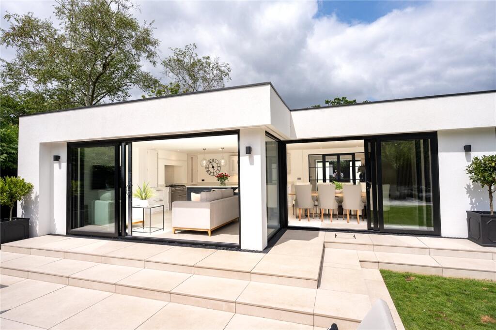 Additional image 31 of Springfield Avenue, Christchurch, Dorset, BH23