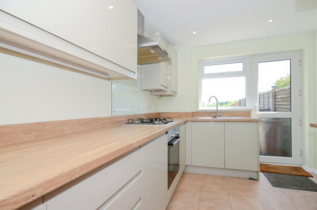 Additional image 3 of Broadstone Road, Harpenden