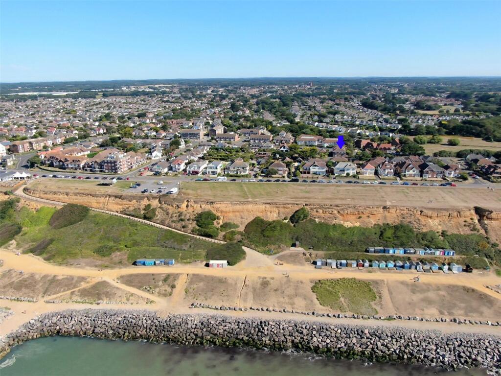 Additional image 13 of Grove Gardens, Barton on Sea, New Milton, Hampshire, BH25