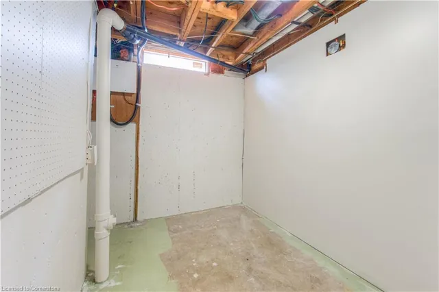 Additional image 31 of 30 Pepperwood Cres