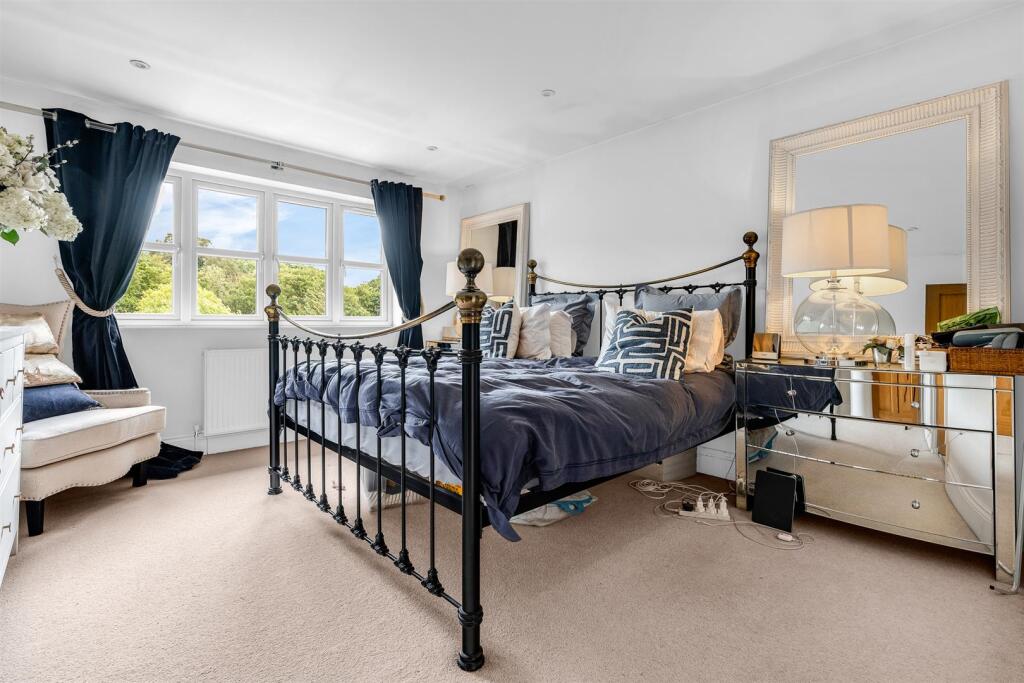 Additional image 21 of Wendover Drive, Welwyn