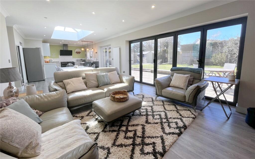 Additional image 13 of Smugglers Lane North, Highcliffe, Christchurch, Dorset, BH23