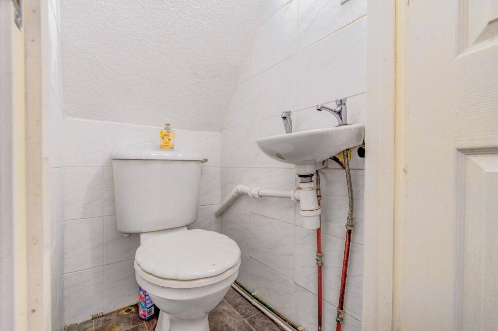 Additional image 5 of Worcester Road, Bromsgrove, Worcestershire, B61