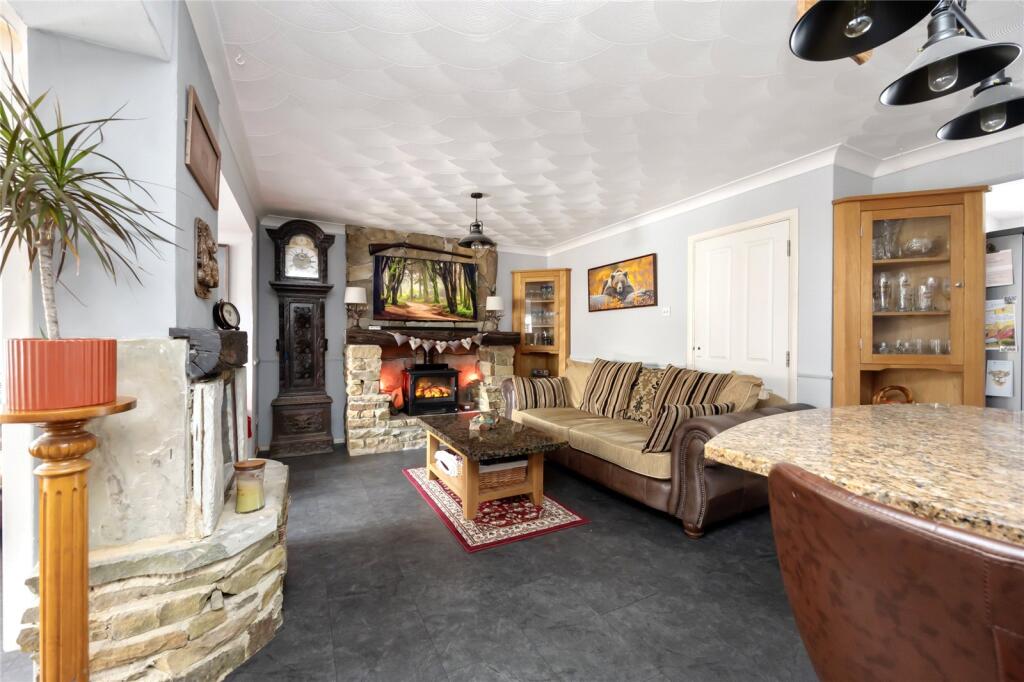 Additional image 12 of Southfields Road, Littlehampton, West Sussex, BN17