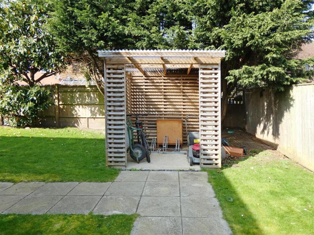 Additional image 16 of Woodlands Avenue, Rustington