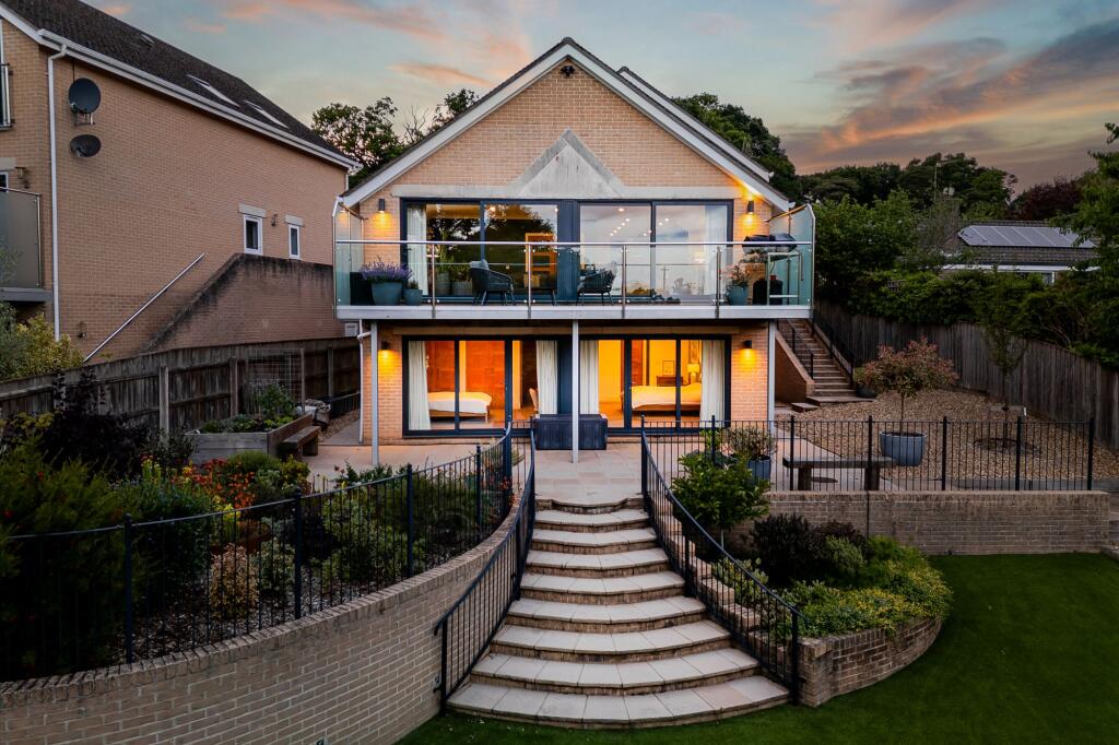 Park Homer Drive, Wimborne, BH21