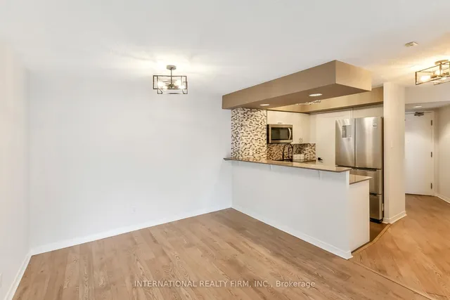 Additional image 23 of 801 King St Unit 628