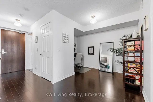 Additional image 7 of 19 Grand Trunk Cres Unit #3903