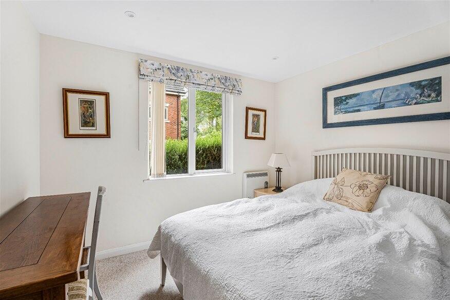 Additional image 10 of Roundwood Lane, Harpenden, AL5