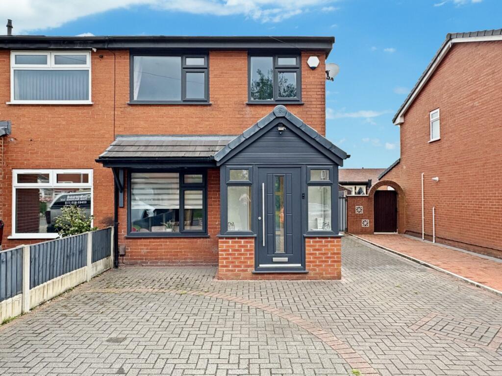 Pewfist Green, Westhoughton, BL5