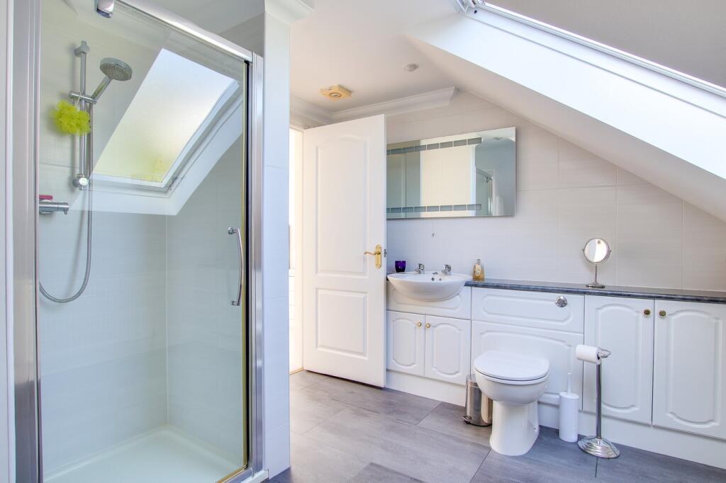 Additional image 27 of Glen Close, Barton on Sea, New Milton, BH25