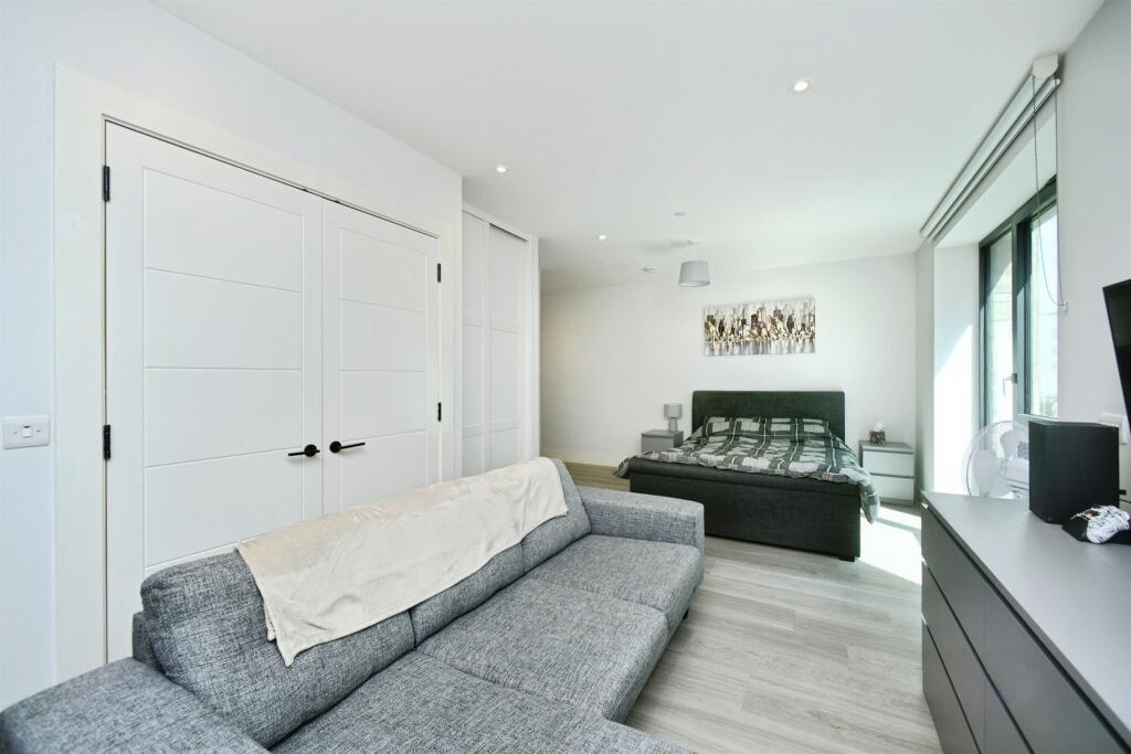 Additional image 3 of The Furlong, BRIGHTON