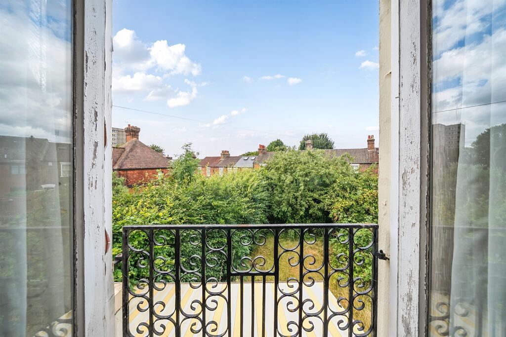 Additional image 16 of Ridgmont Road, St. Albans