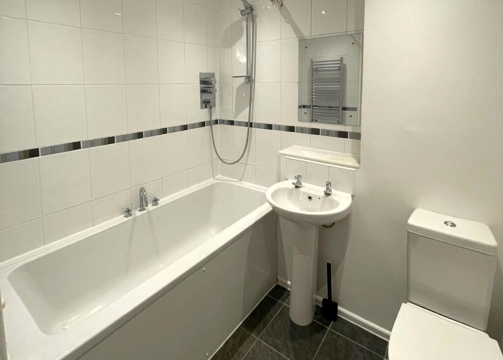 Additional image 4 of Hawkshill, Dellfield,St. Albans,AL1