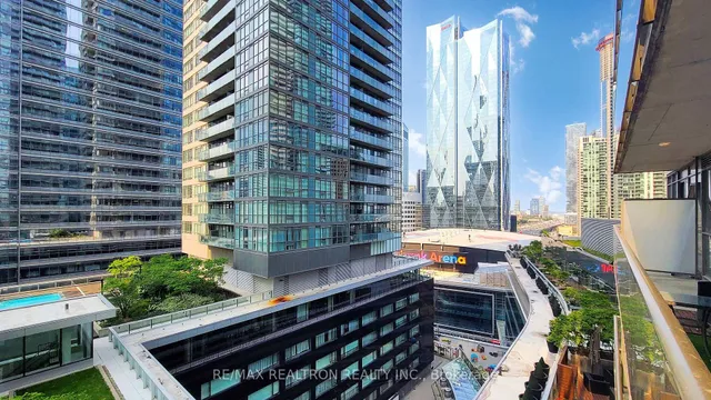 Additional image 35 of 55 Bremner Blvd Unit 1202