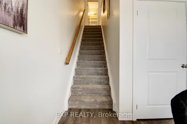 Additional image 5 of 150 ROCHEFORT St Unit E