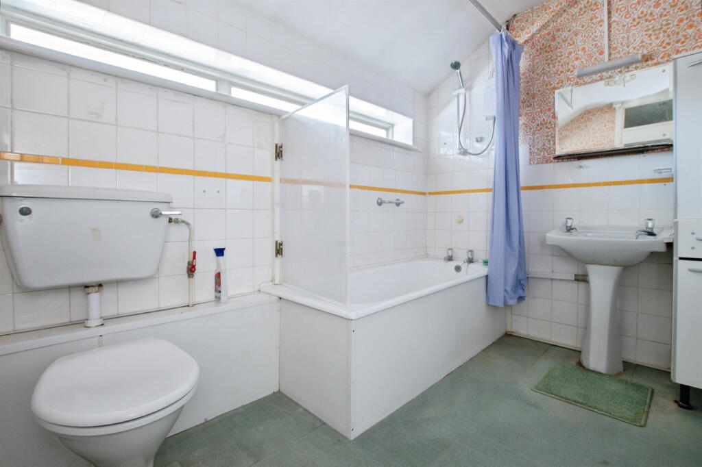 Additional image 14 of Victoria Gardens, Ferndown