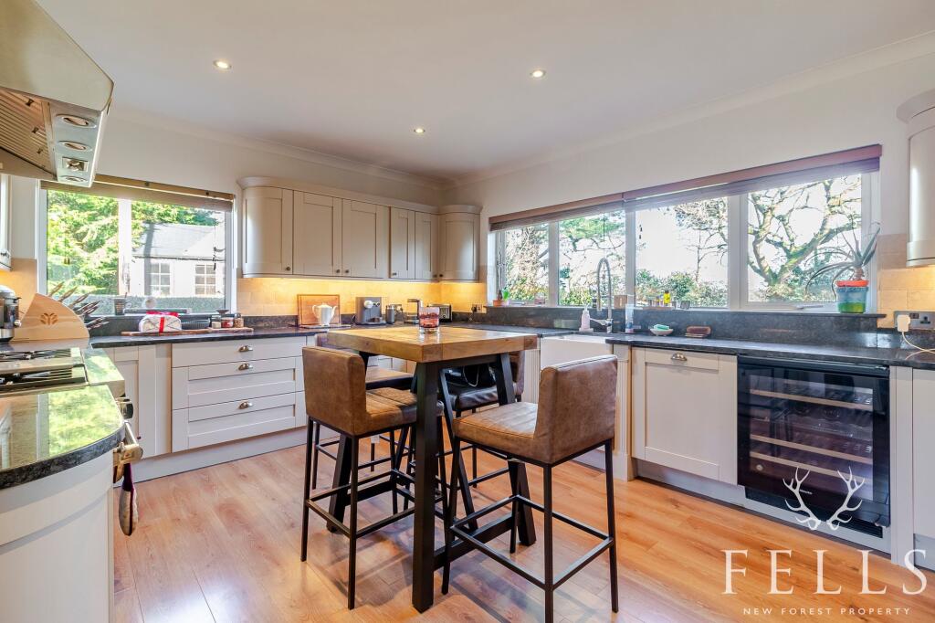 Additional image 2 of Picket Hill, Ringwood, New Forest