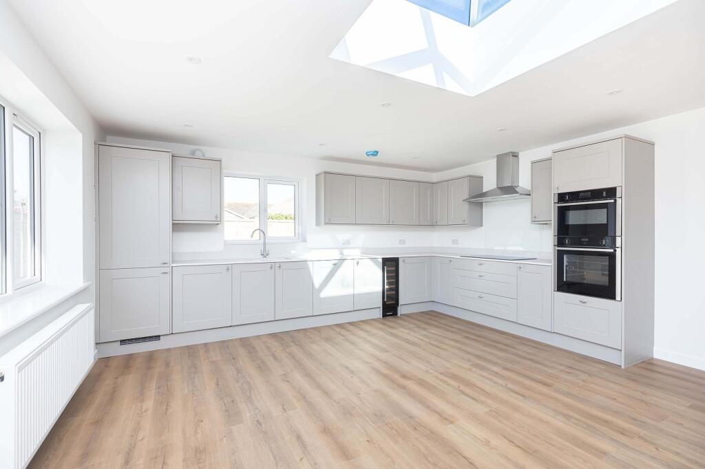 Additional image 4 of Seafield Road, Barton On Sea, New Milton, Hampshire. BH25 7JS