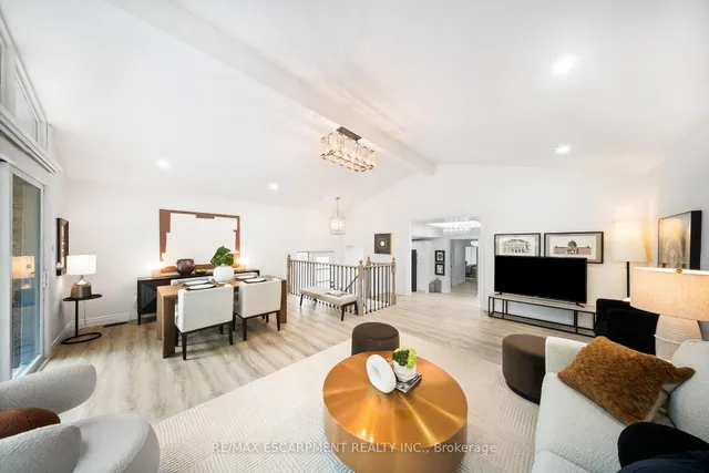 Additional image 8 of 665 Kipling Ave