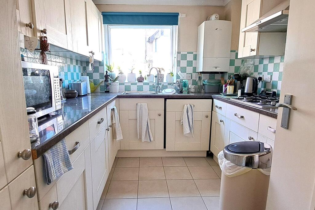 Additional image 6 of Shoreacre Marine Drive East Barton on Sea BH25 7DT