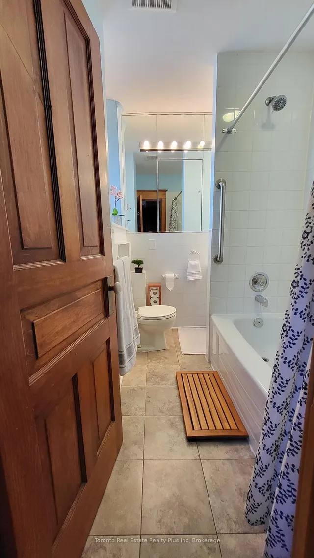 Additional image 17 of 133 Fairview Ave