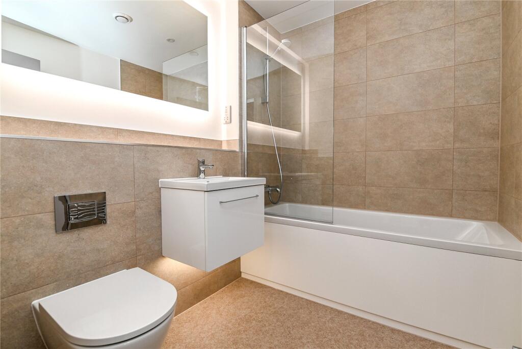 Additional image 8 of The Silvers, 54 Whitefield Road, New Milton, Hampshire, BH25