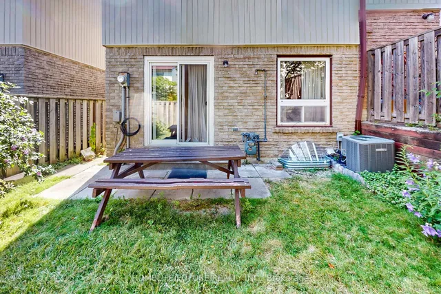 Additional image 31 of 21 Chester Le Blvd Unit 31