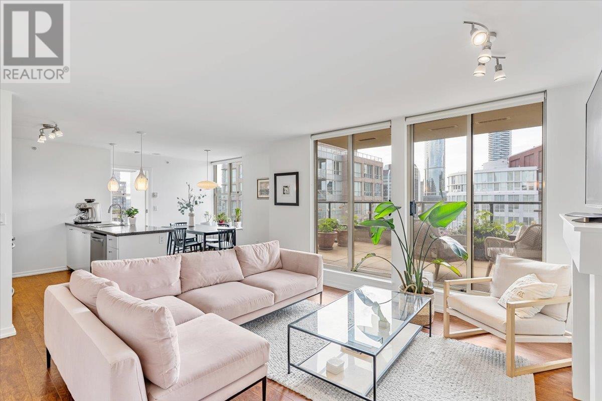 Property image for 2402 969 RICHARDS STREET|Vancouver, British Columbia V6B1A8