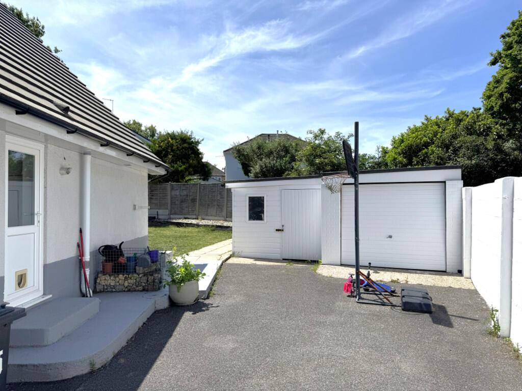 Additional image 4 of Denby Road