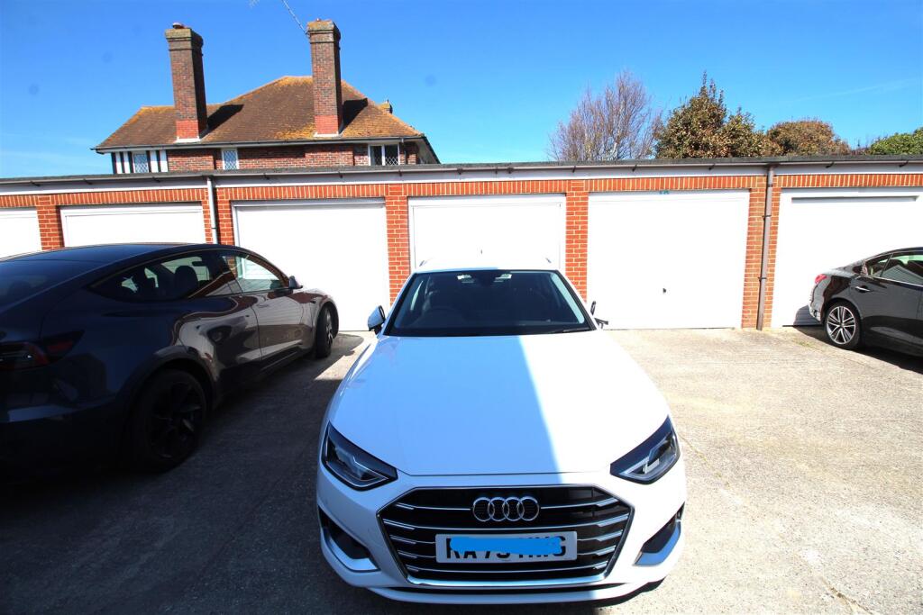 Additional image 17 of George V Avenue, Worthing