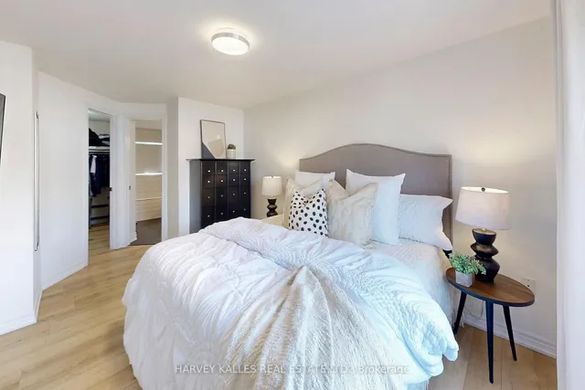 Additional image 22 of 20 Lightbourn Ave