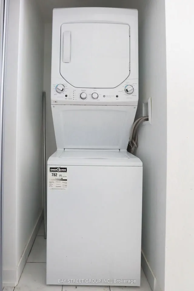 Additional image 12 of 501 Yonge St Unit 4506