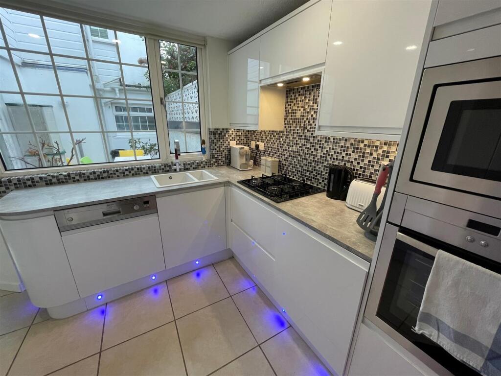 Additional image 8 of Toronto Terrace, Brighton