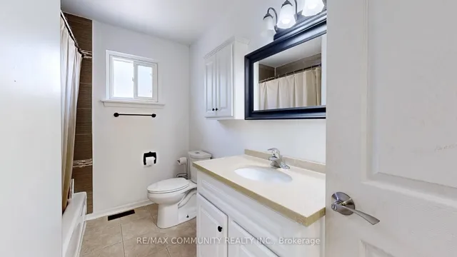 Additional image 29 of 7 Gemshaw Cres