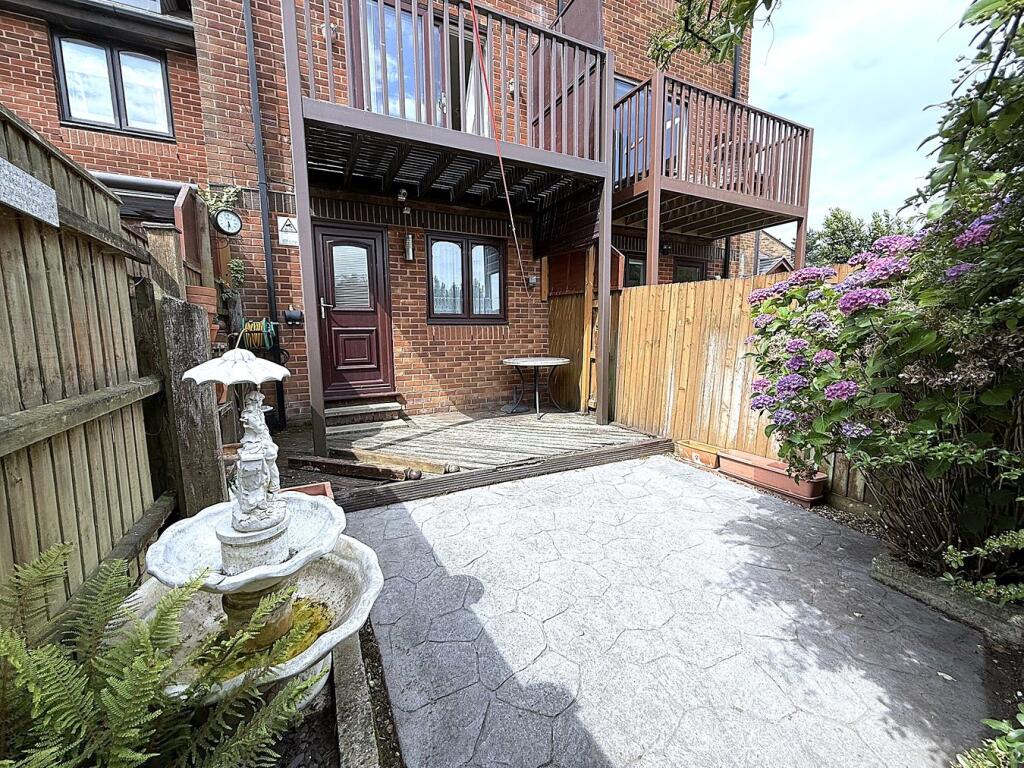 Additional image 13 of Waldren Close, Baiter Park, Poole, BH15