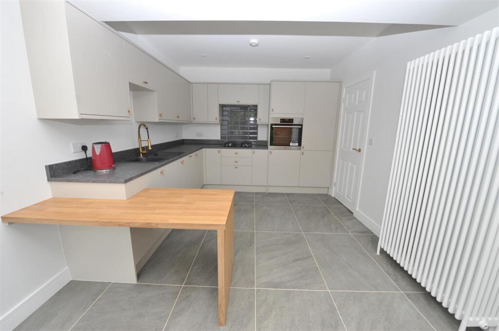 Additional image 3 of Leeds Road, Eccleshill