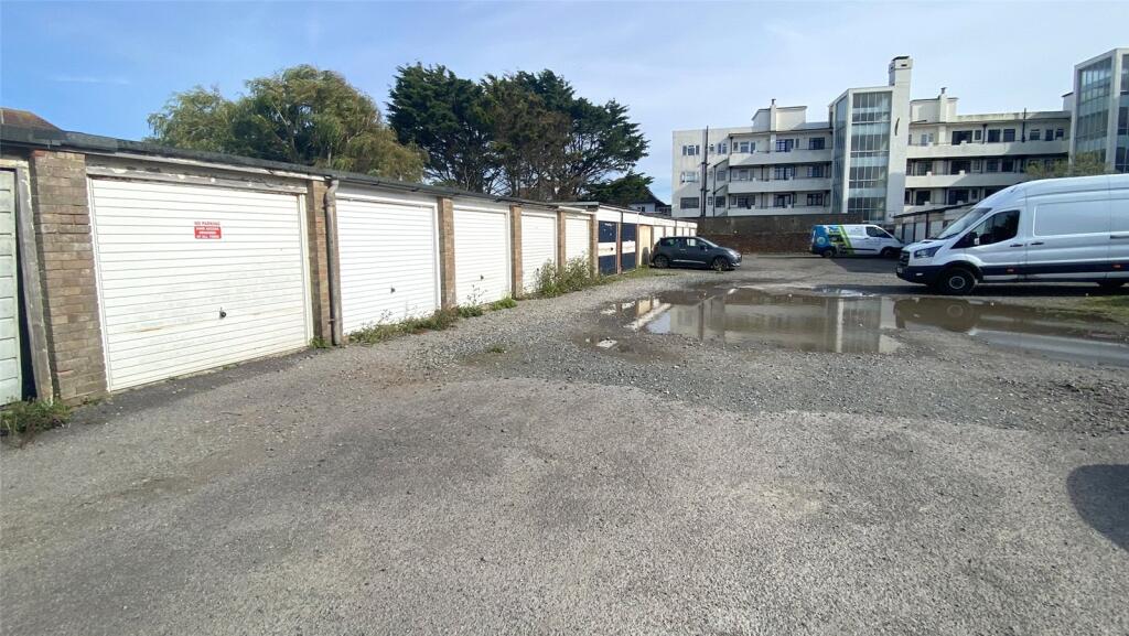 Additional image 8 of Court Flats, Brougham Road, Worthing, West Sussex, BN11