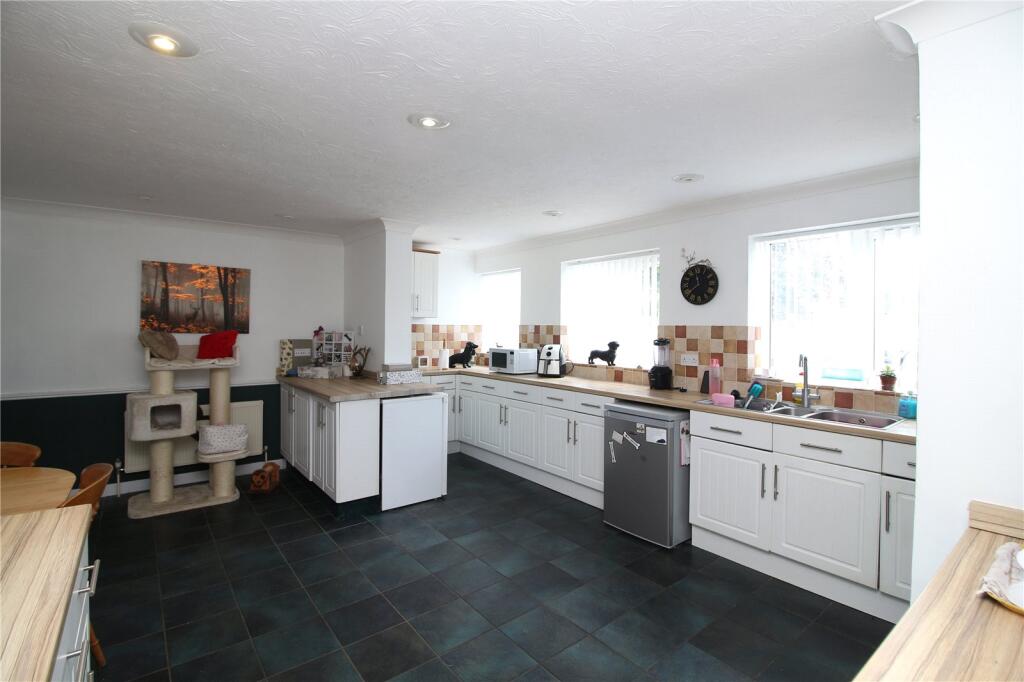 Additional image 10 of Miller Close, New Milton, Hampshire, BH25